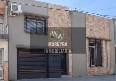 VENDO CASA CALLE FELICIANO A METROS DE YRIGOYEN
